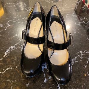 Gianni Bini patent leather Mary janes